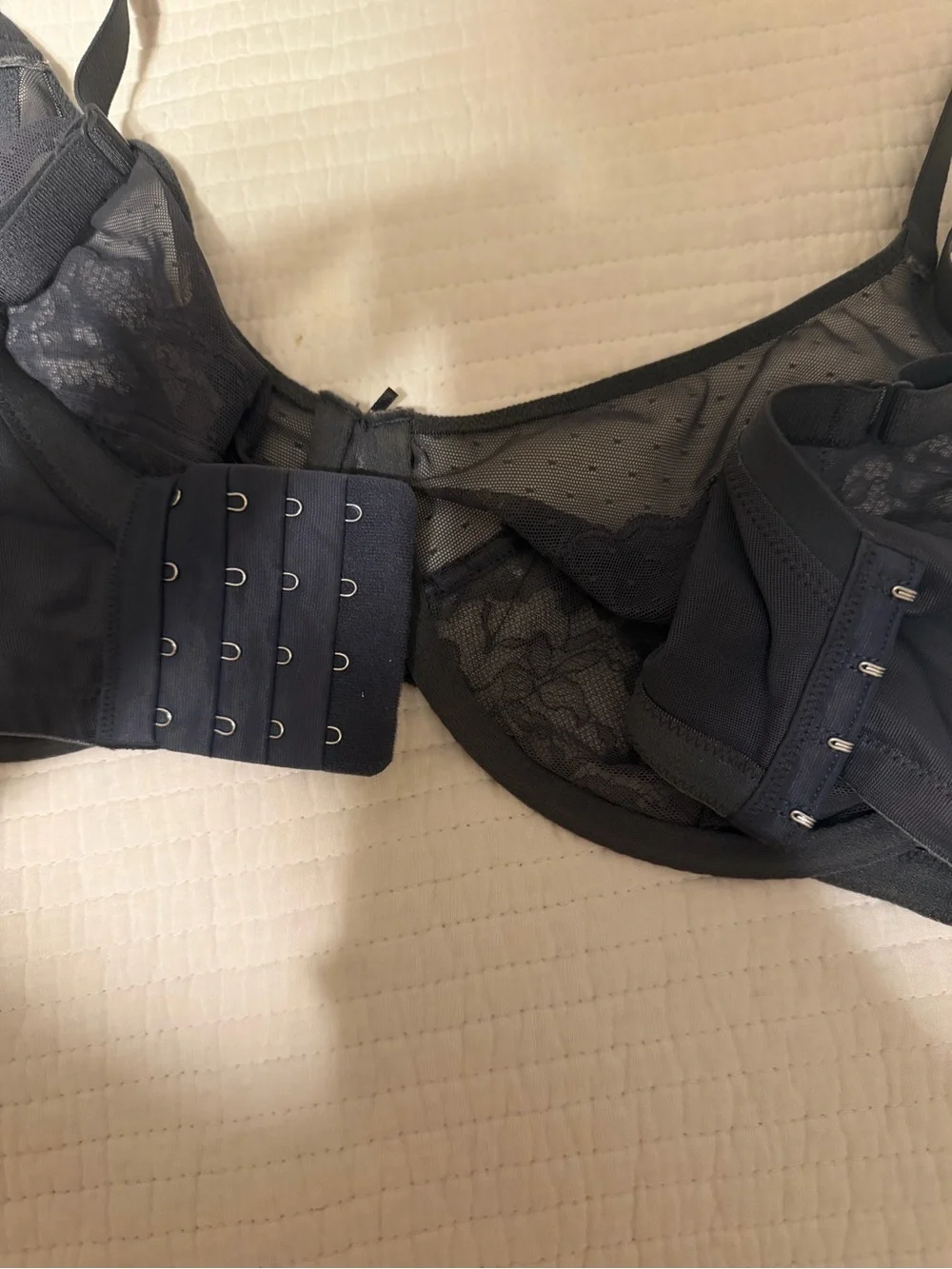 Hsia worn only